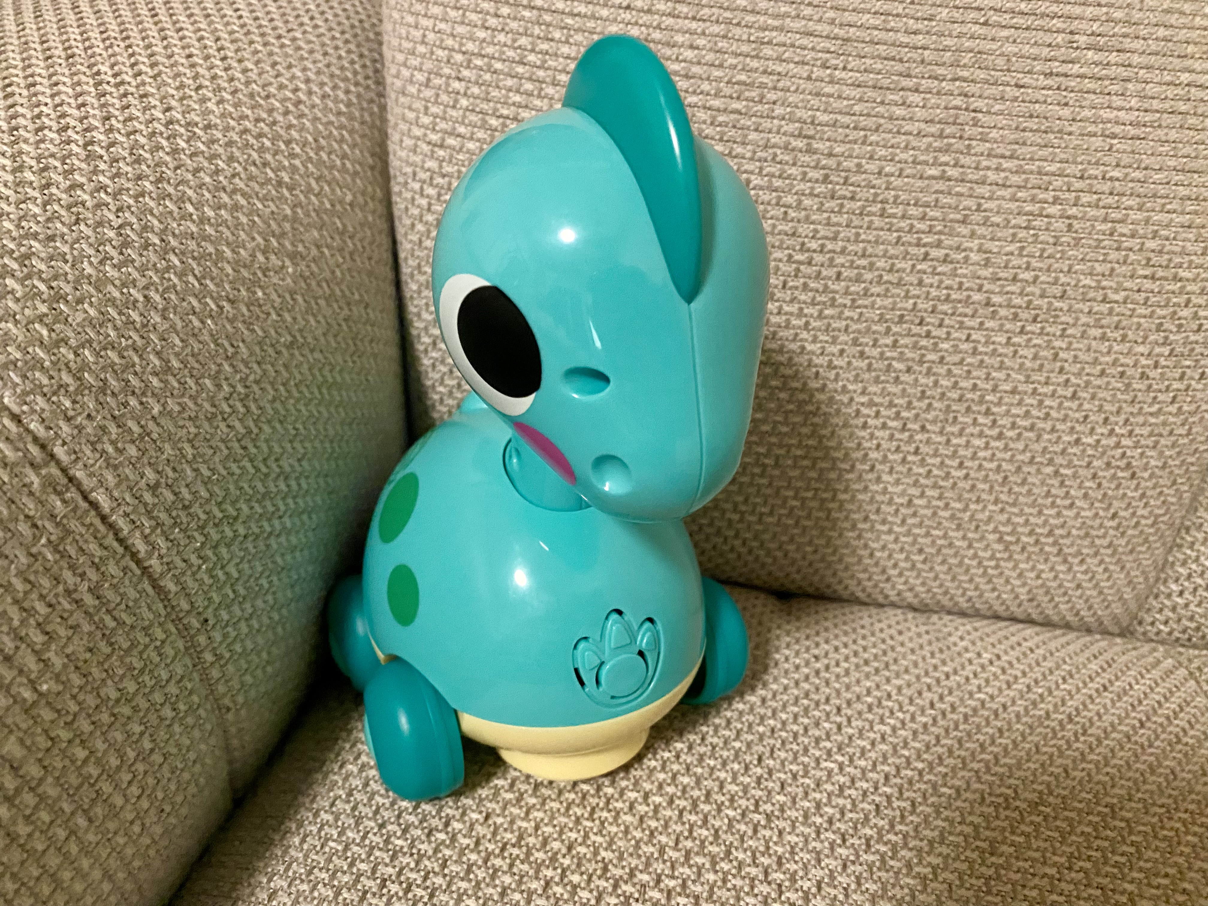 会話や見守りをしてくれるAIロボット